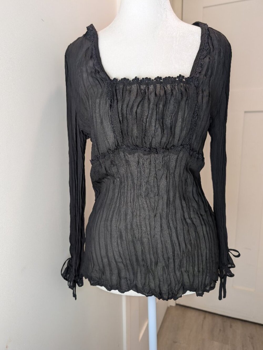 Allison Taylor Black Size Medium Crinkle Whimsigoth